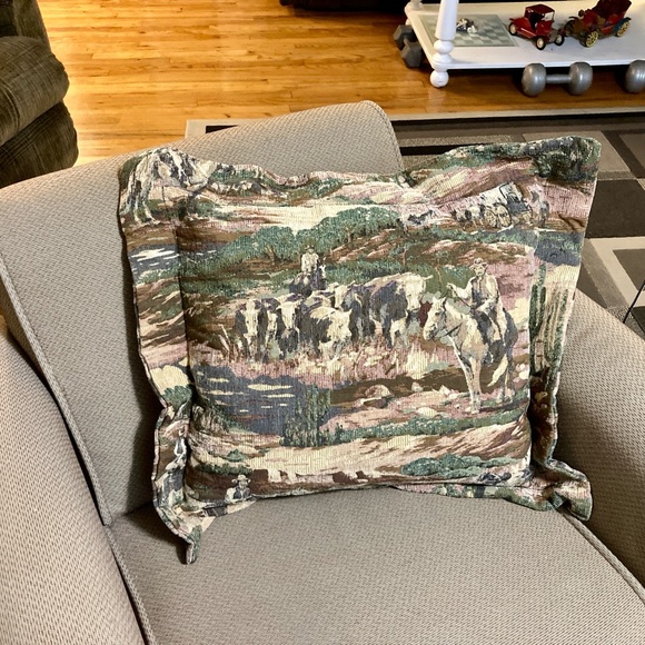 Beautiful Western Cattle Drive Pillow - Picture 5 of 8